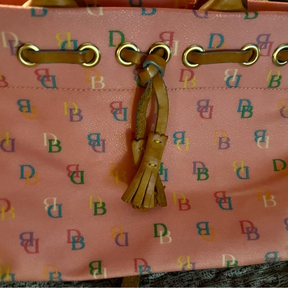 Dooney & Bourke Vintage Pink Handbag - Picture 2 of 7